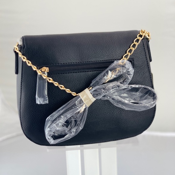 Faux Leather Classic  Black Crossbody Purse - Picture 4 of 8